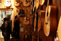 GUITAR CENTER005.jpg